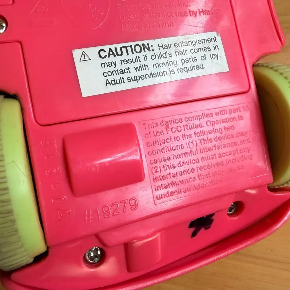2009 Hasbro Strawberry Shortcake Berry Cruiser RC Remote Control Car Tested